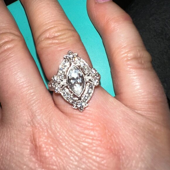 marquise cz cocktail fashion bridal ring sz 6.5 - Picture 2 of 7